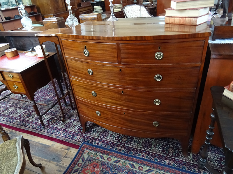 Regency mahogany bowfront chest of drawers